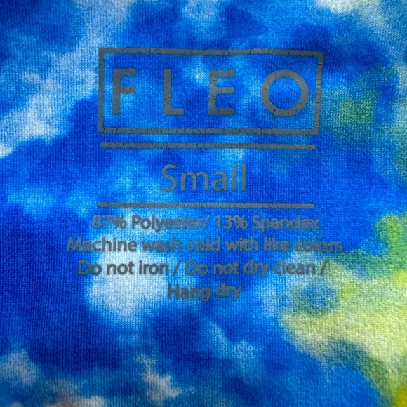 SOLD FLEO Summer Clouds Shorts True High Blue Pink Yellow - Small - Picture 7 of 15